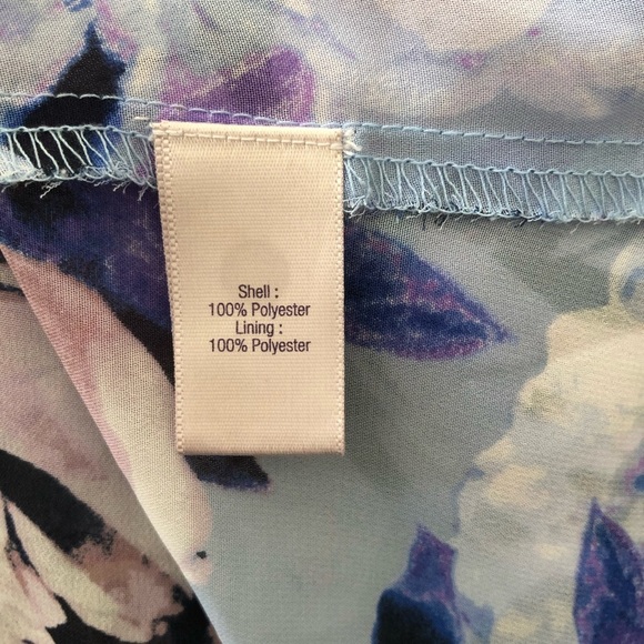 JENNIFER LOPEZ Off-Shoulder Floral Blouse - Picture 10 of 11